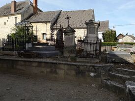Concessions ancien cimetière Mauregny En Haye