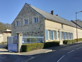 Gîte de l'abeille - Coucy-lès-Eppes Gîte de l'abeille - Bâtisse Extérieure - Coucy-lès-Eppes