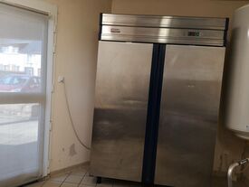 Réfrigérateur double porte salle des fêtes de Mauregny En Haye