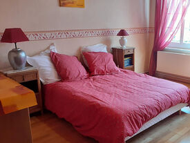 Gîte de l'abeille - Coucy-lès-Eppes Gîte de l'abeille - Chambre - Coucy-lès-Eppes