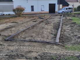 Remise en état des terrains de pétanque