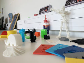 Objet imprimés en 3D salle makerspace faitout connecté