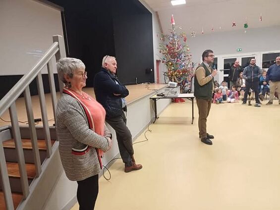 le conseiller départemental fait son discours