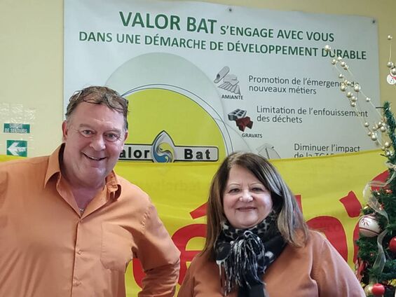 L'équipe de l'entreprise Valor Bat